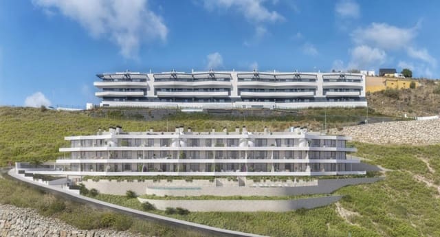 Apartamento de 3 habitaciones en Rincón de la Victoria en venta con piscina garaje - 408.000 € (Ref: 9914009)