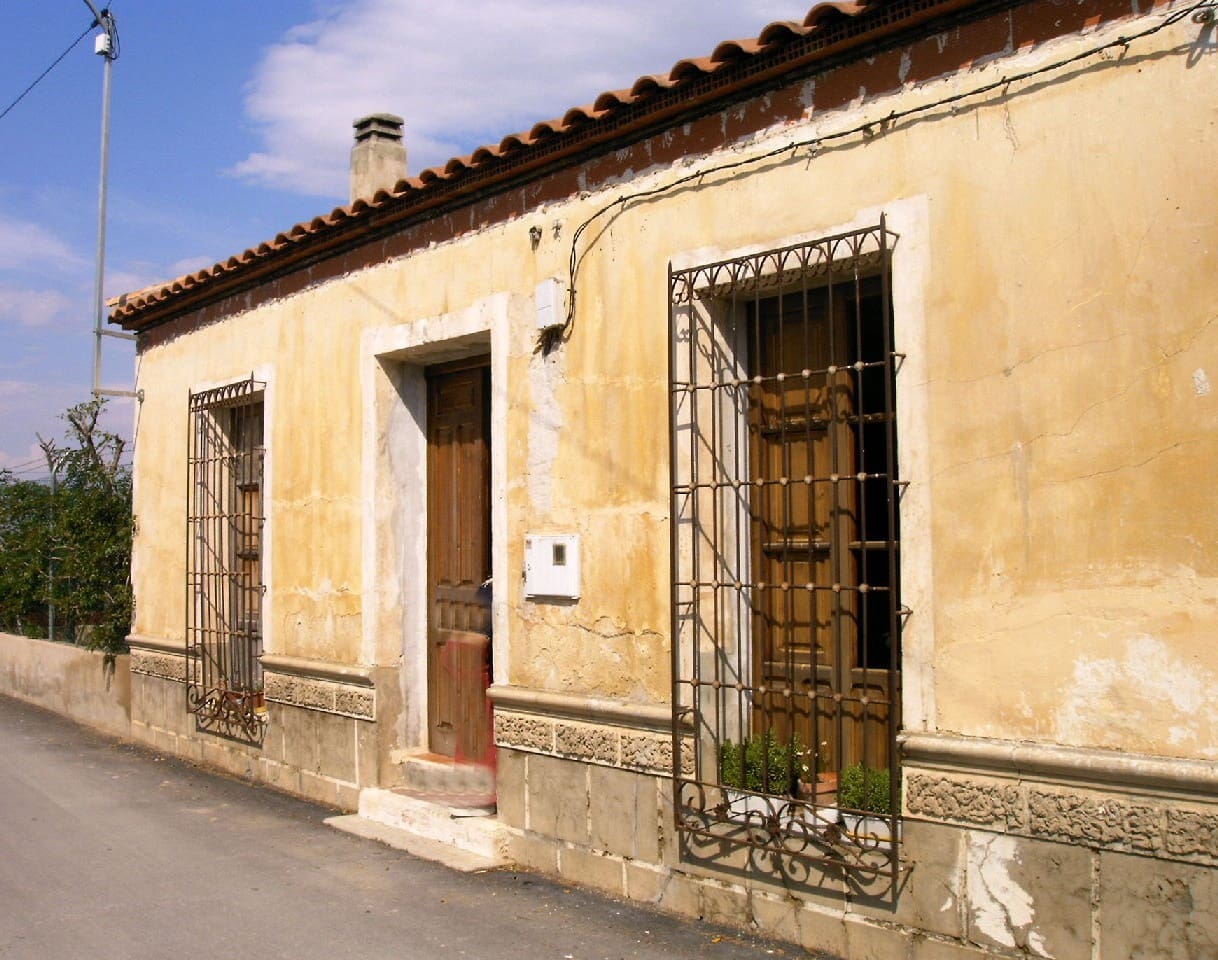 Finca/Herregård til salgs i Orihuela med svømmebasseng - € 295 000 (Ref: 9915055)