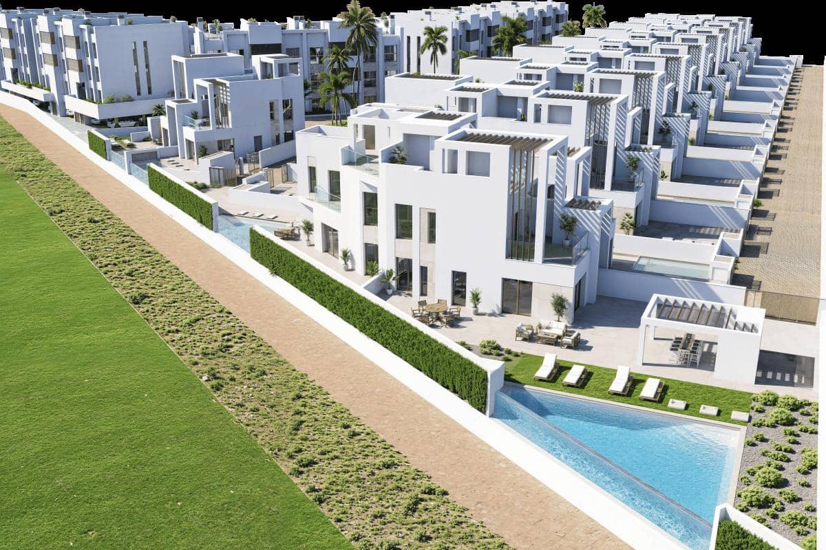 3 bedroom Townhouse for sale in Los Alcazares with garage - € 469,000 (Ref: 9917004)