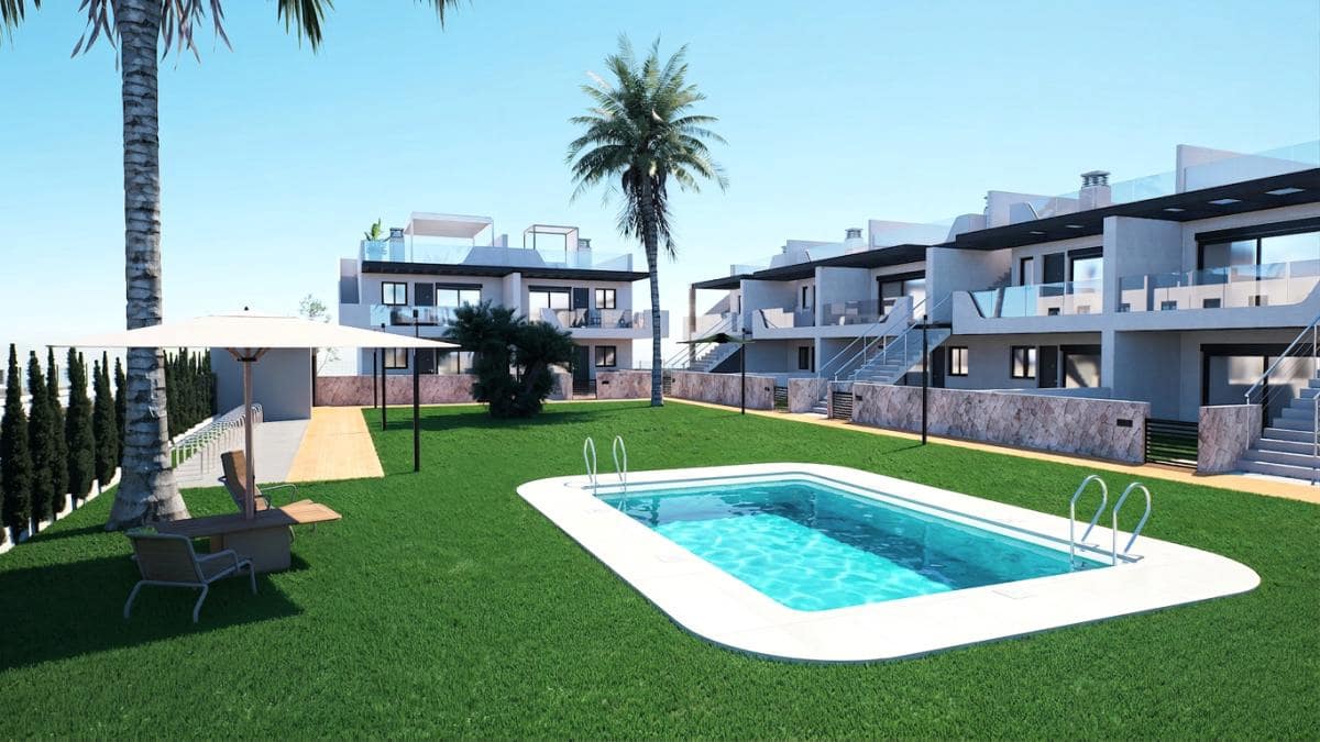 2 quarto Apartamento para venda em Pilar de la Horadada com piscina - 299 900 € (Ref: 9917029)