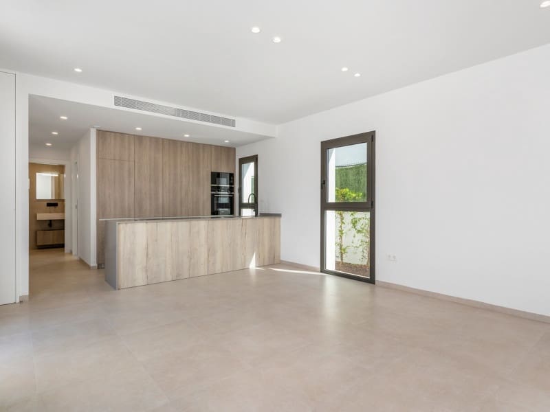 3 bedroom Townhouse for sale in Los Alcazares with pool - € 504,300 (Ref: 9917042)