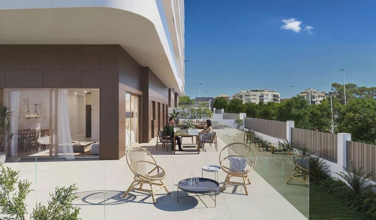 2 bedroom Apartment for sale in La Villajoyosa / Vila Joiosa with pool - € 635,000 (Ref: 9917046)
