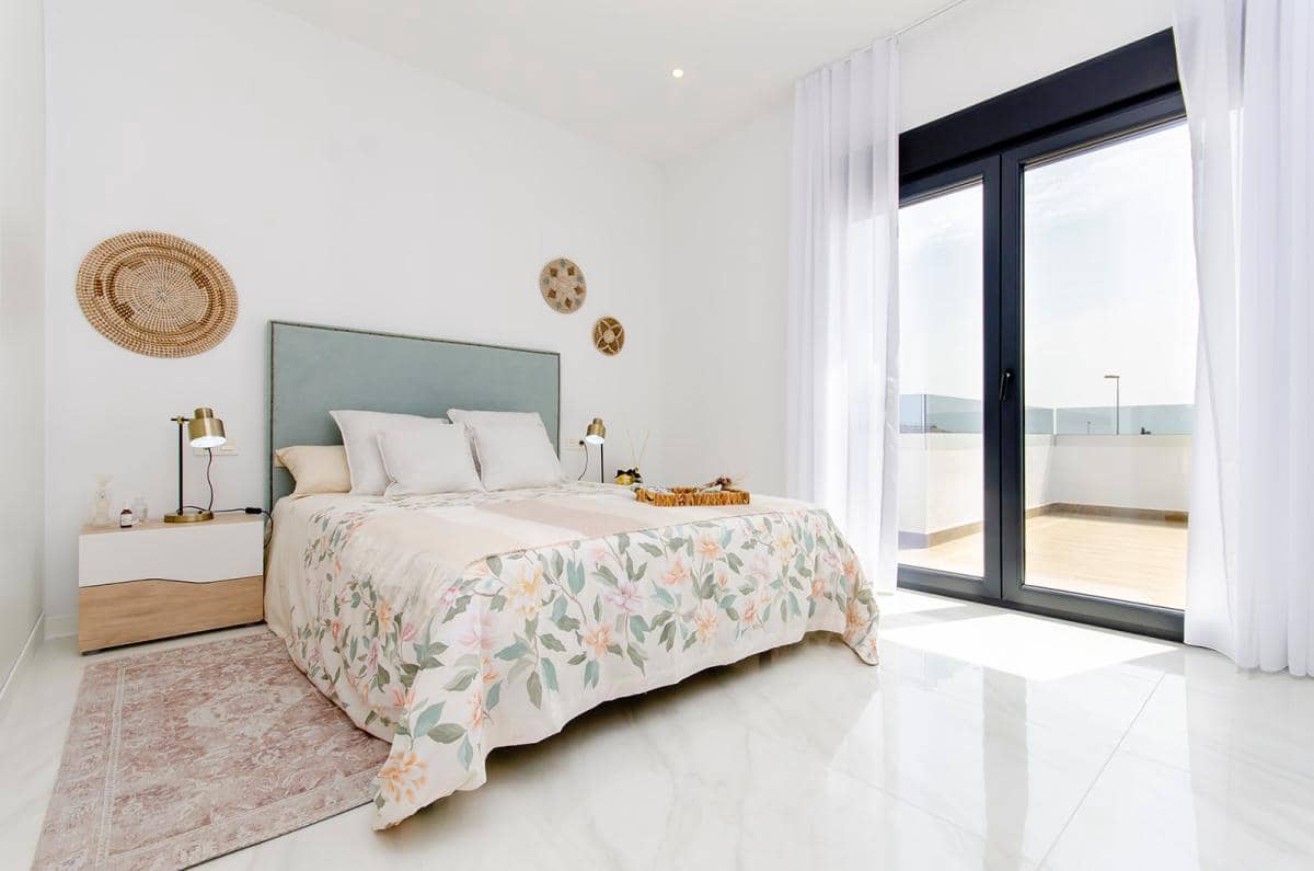 3 soverom Hus til salgs i Orihuela med svømmebasseng garasje - € 395 000 (Ref: 9917070)