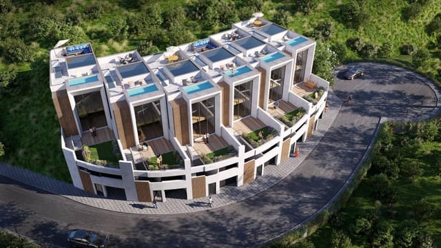 3 quarto Casa em Banda para venda em El Peñoncillo, Torrox com piscina garagem - 650 000 € (Ref: 9917280)