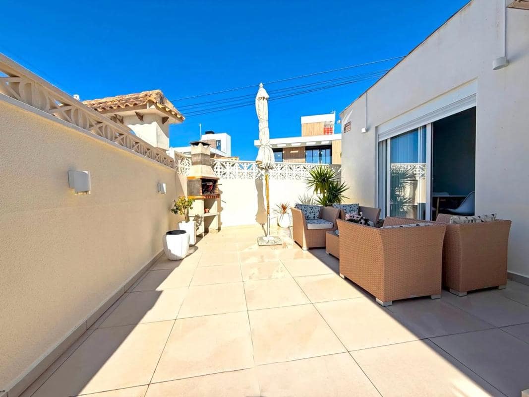 2 Zimmer Villa zu verkaufen in Torrevieja mit Pool - 199.900 € (Ref: 9917294)