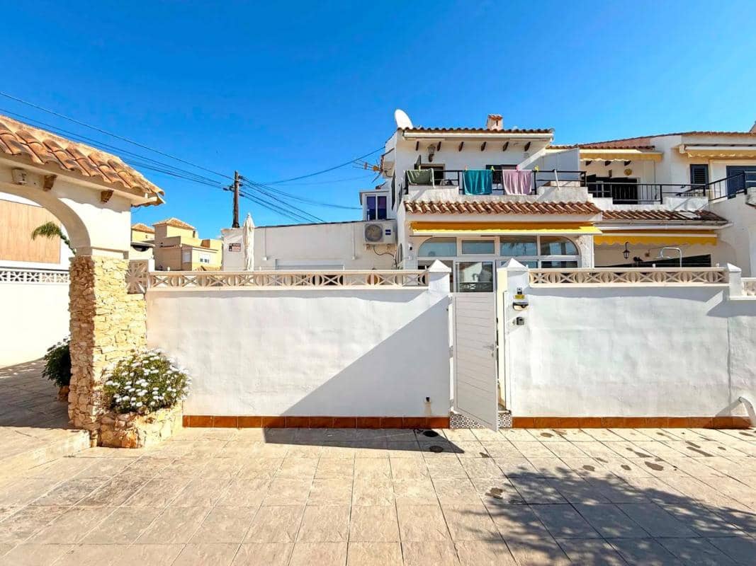 2 Zimmer Villa zu verkaufen in Torrevieja mit Pool - 199.900 € (Ref: 9917294)