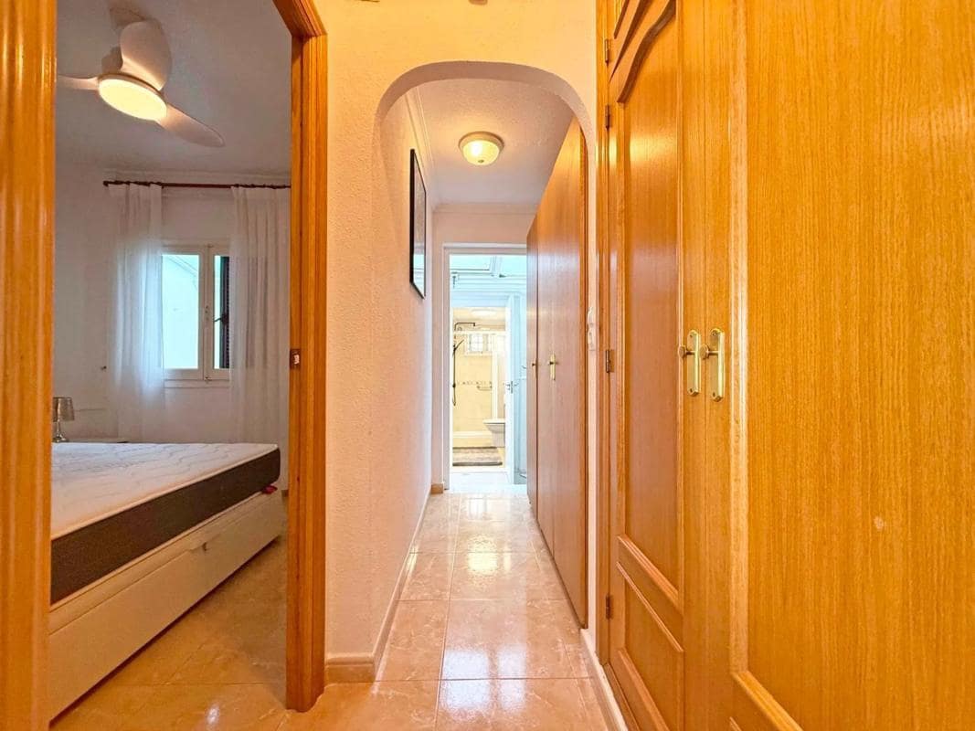 2 Zimmer Villa zu verkaufen in Torrevieja mit Pool - 199.900 € (Ref: 9917294)