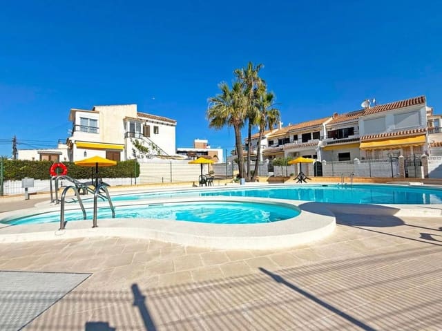 2 makuuhuone Huvila myytävänä paikassa Aguas Nuevas, Torrevieja mukana uima-altaan - 199 900 € (Ref: 9917294)