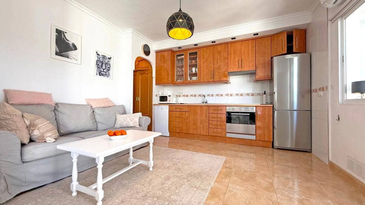 2 Zimmer Villa zu verkaufen in Torrevieja mit Pool - 199.900 € (Ref: 9917294)