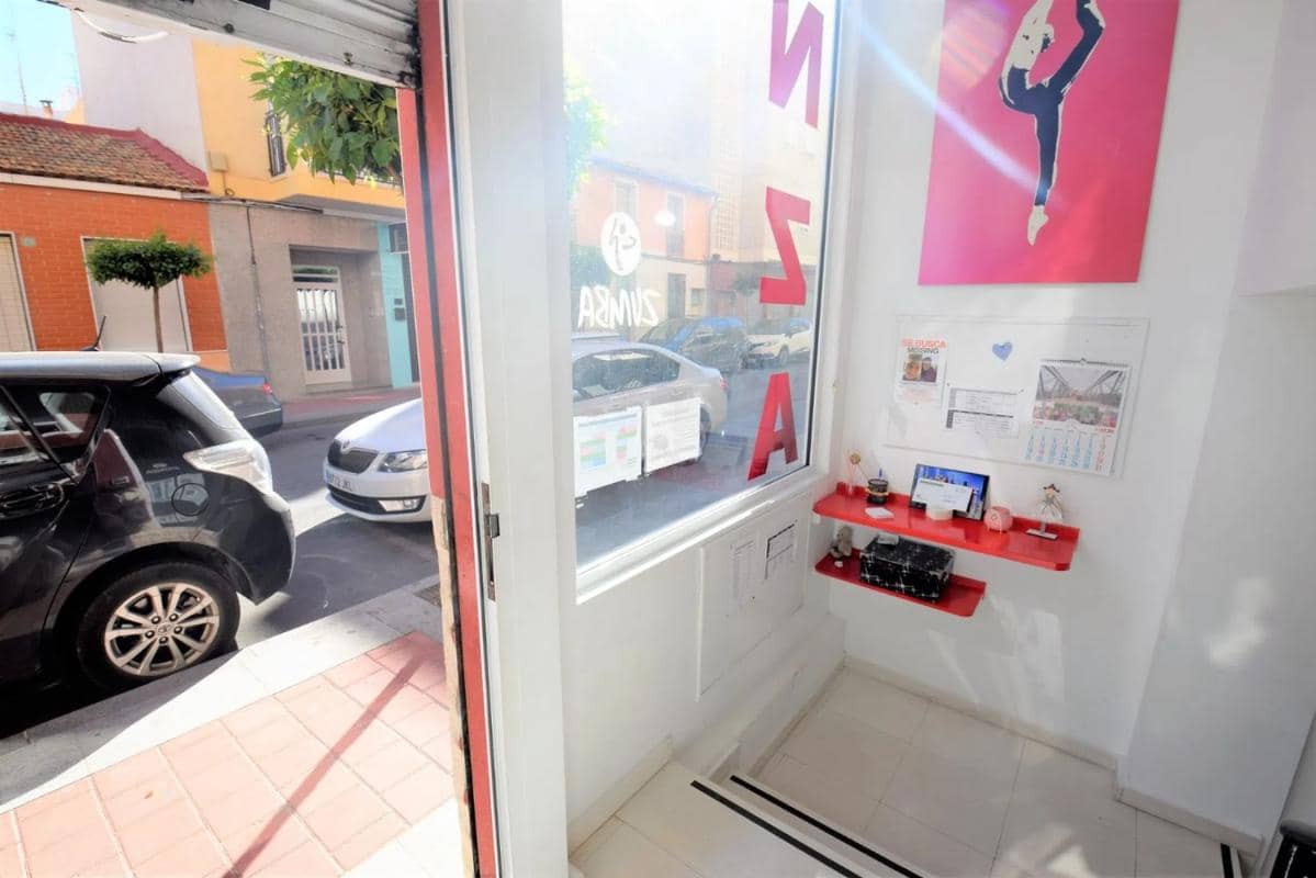 Komercyjne na sprzedaż w Guardamar del Segura - 110 000 € (Ref: 9917295)