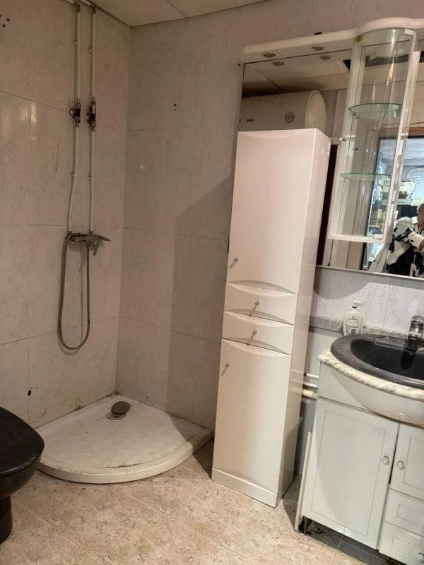 Kommersiell til salgs i Torrevieja - € 130 000 (Ref: 9917299)