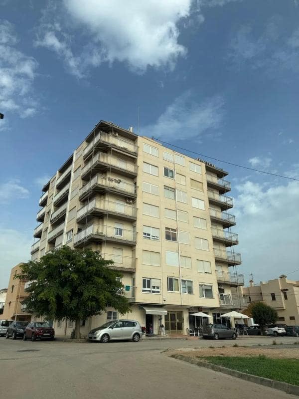 Kommersiell til salgs i Torrevieja - € 130 000 (Ref: 9917299)