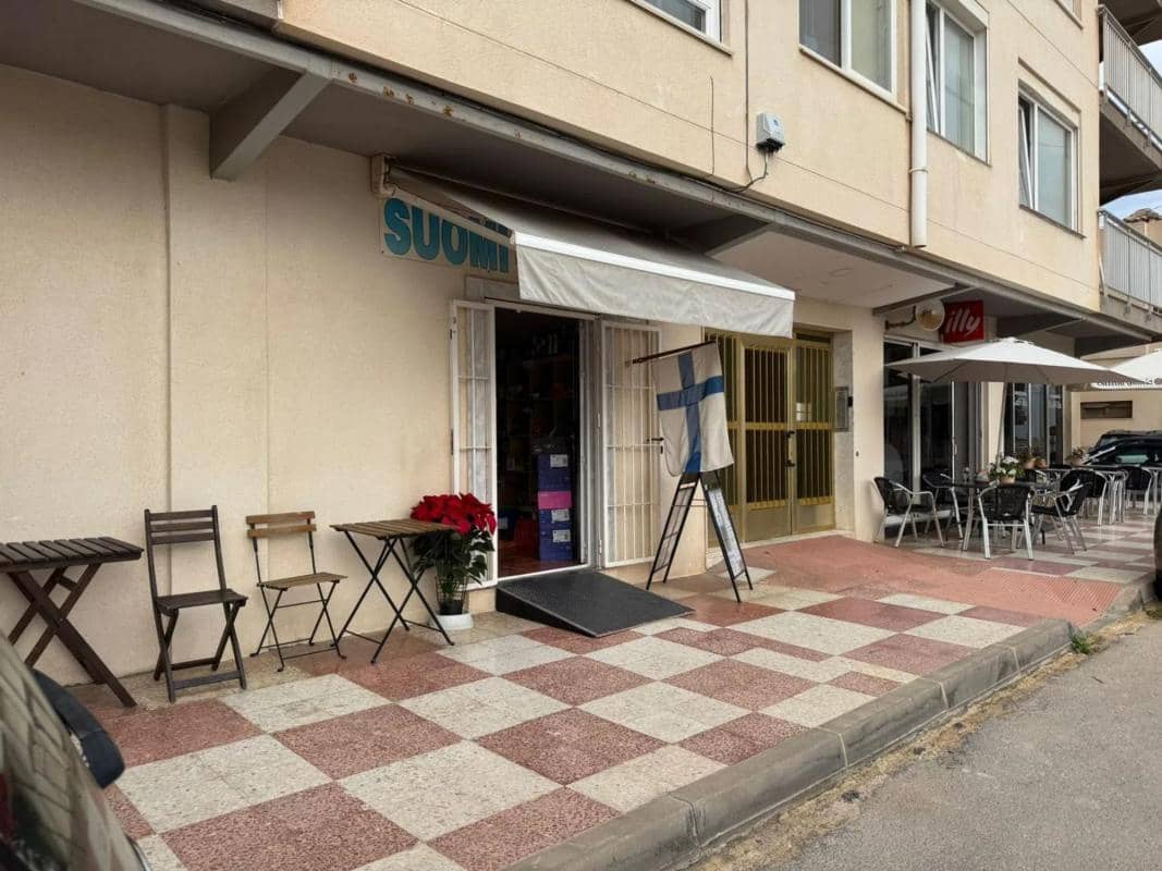Kommersiell til salgs i Torrevieja - € 130 000 (Ref: 9917299)