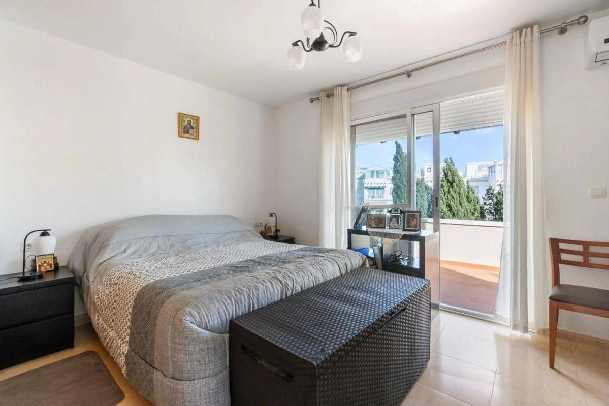 3 bedroom Villa for sale in San Miguel de Salinas with pool - € 345,000 (Ref: 9917306)