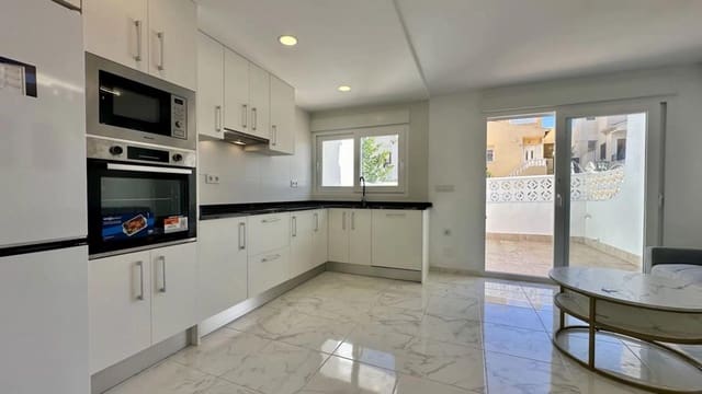 3 makuuhuone Omakotitalo myytävänä paikassa Los Balcones - Los Altos, Torrevieja mukana uima-altaan - 229 000 € (Ref: 9917314)