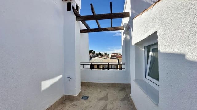 3 makuuhuone Omakotitalo myytävänä paikassa Los Balcones - Los Altos, Torrevieja mukana uima-altaan - 229 000 € (Ref: 9917314)