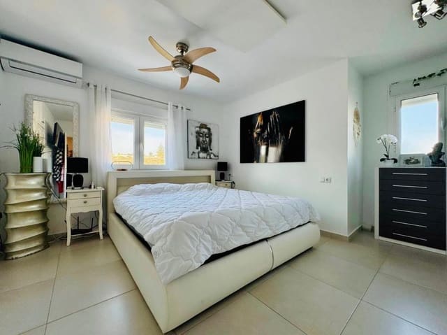 6 quarto Moradia para venda em Ciudad Quesada, Rojales com piscina - 685 000 € (Ref: 9917321)