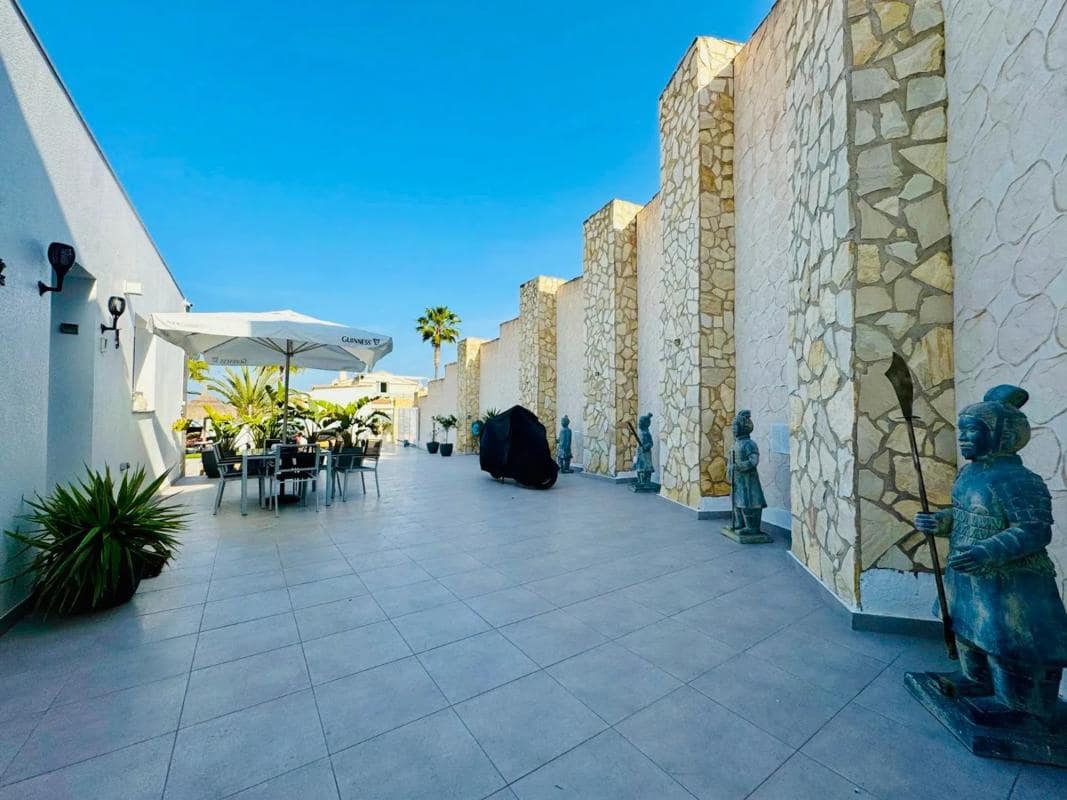 6 quarto Moradia para venda em Rojales com piscina - 685 000 € (Ref: 9917321)