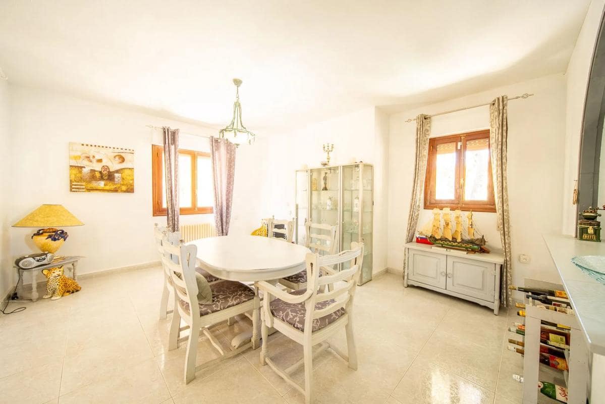 6 quarto Moradia para venda em Orihuela com piscina - 450 000 € (Ref: 9917322)