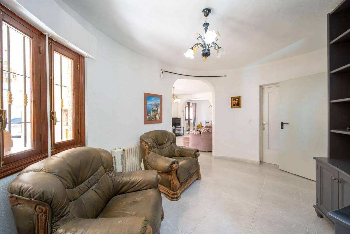 6 quarto Moradia para venda em Orihuela com piscina - 450 000 € (Ref: 9917322)