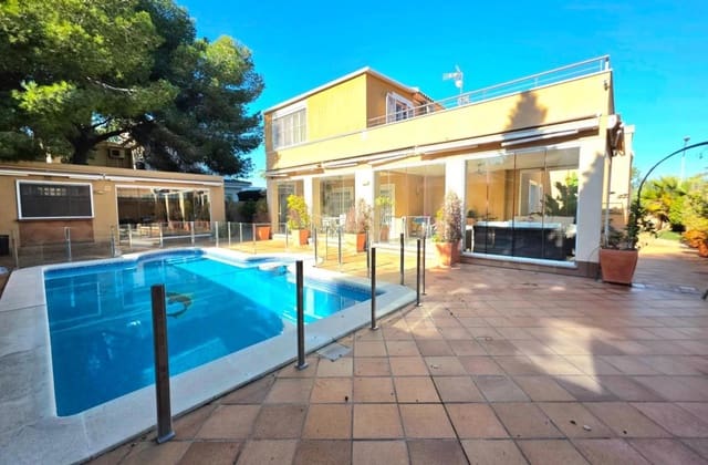 5 sovrum Villa till salu i Dehesa de Campoamor, Orihuela - 739 900 € (Ref: 9917323)