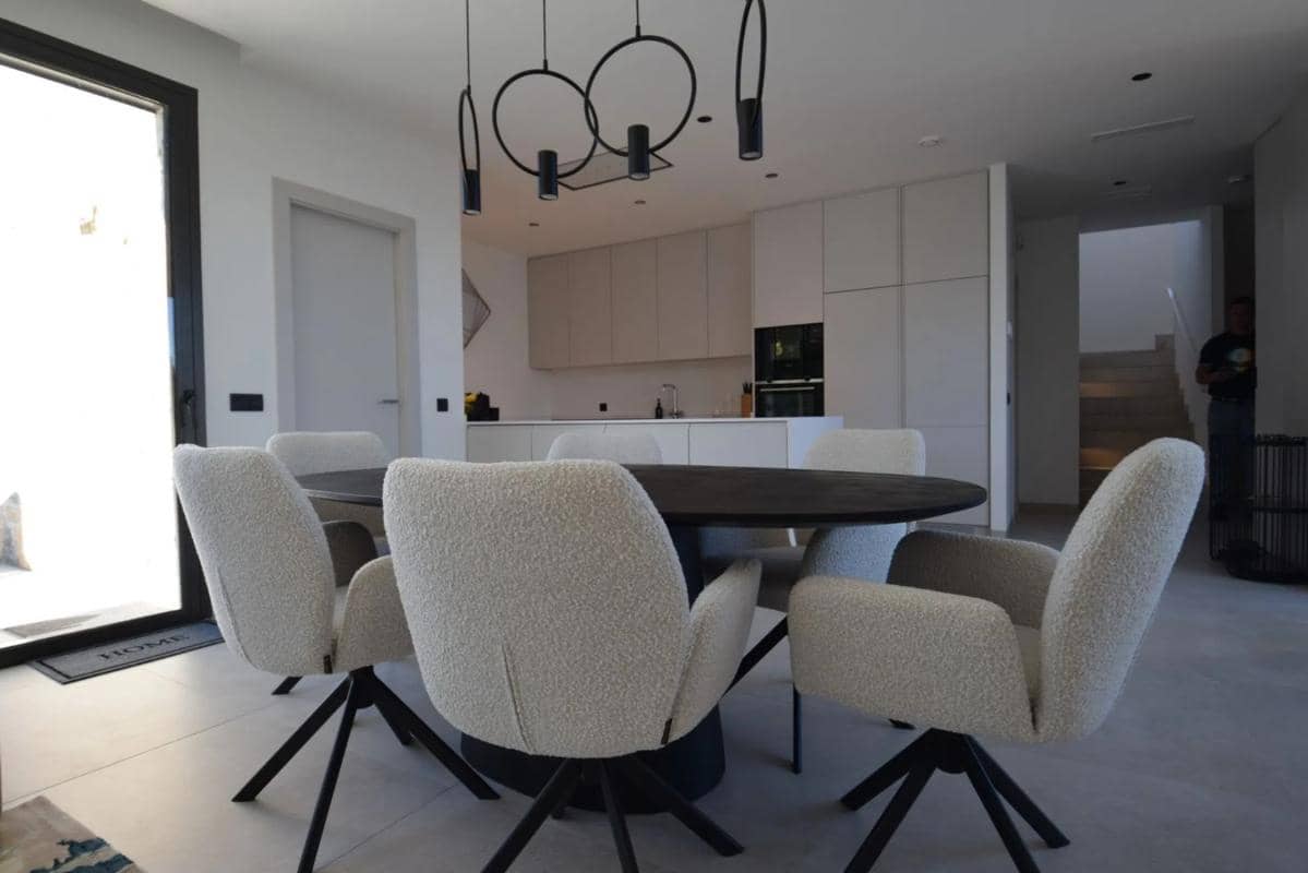 3 bedroom Villa for sale in Orihuela with pool - € 1,030,000 (Ref: 9917325)