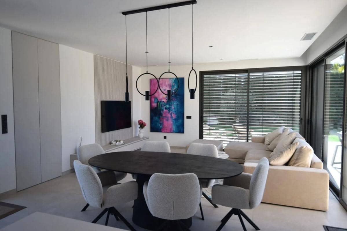 3 bedroom Villa for sale in Orihuela with pool - € 1,030,000 (Ref: 9917325)
