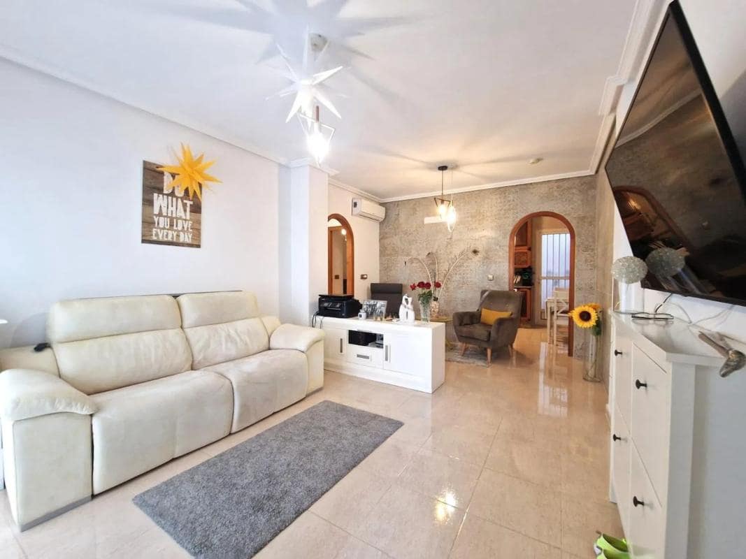 Apartamento de 2 habitaciones en Orihuela en venta con piscina - 159.000 € (Ref: 9917326)