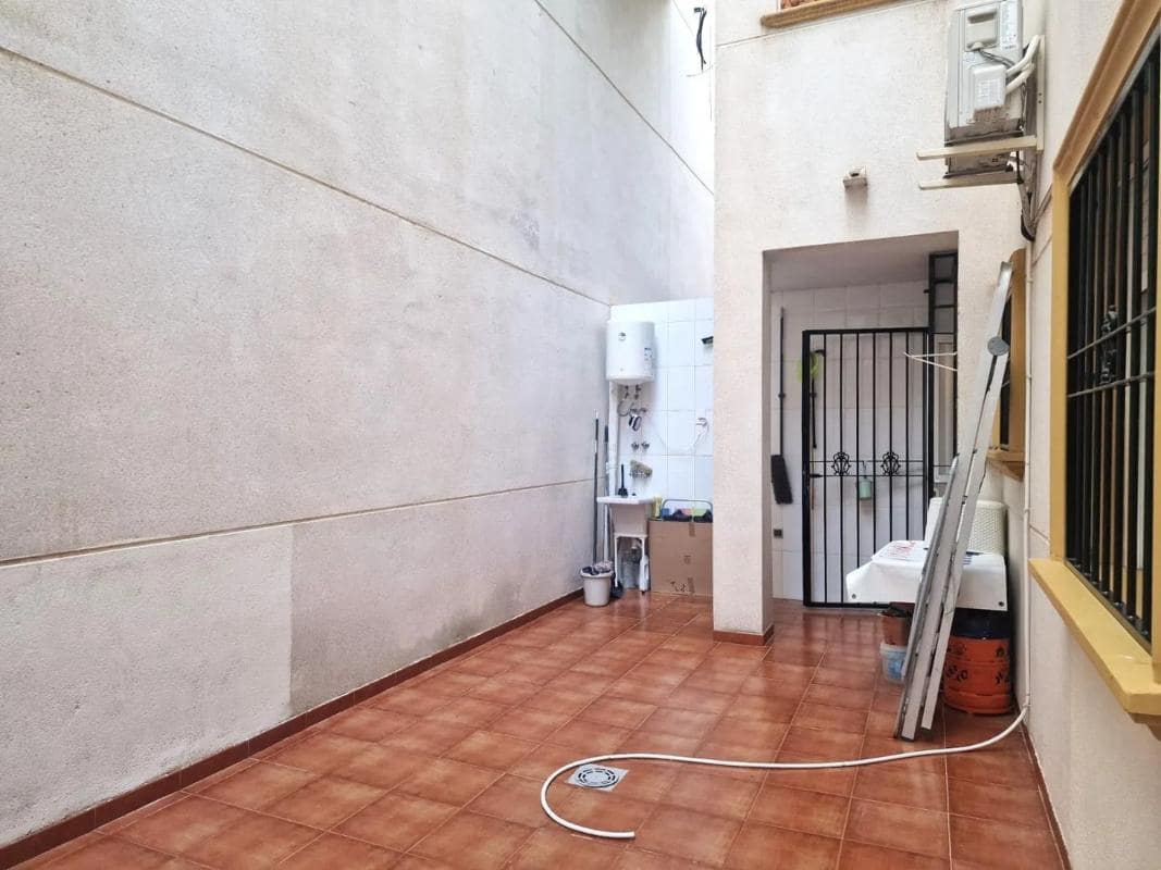Apartamento de 2 habitaciones en Orihuela en venta con piscina - 159.000 € (Ref: 9917326)