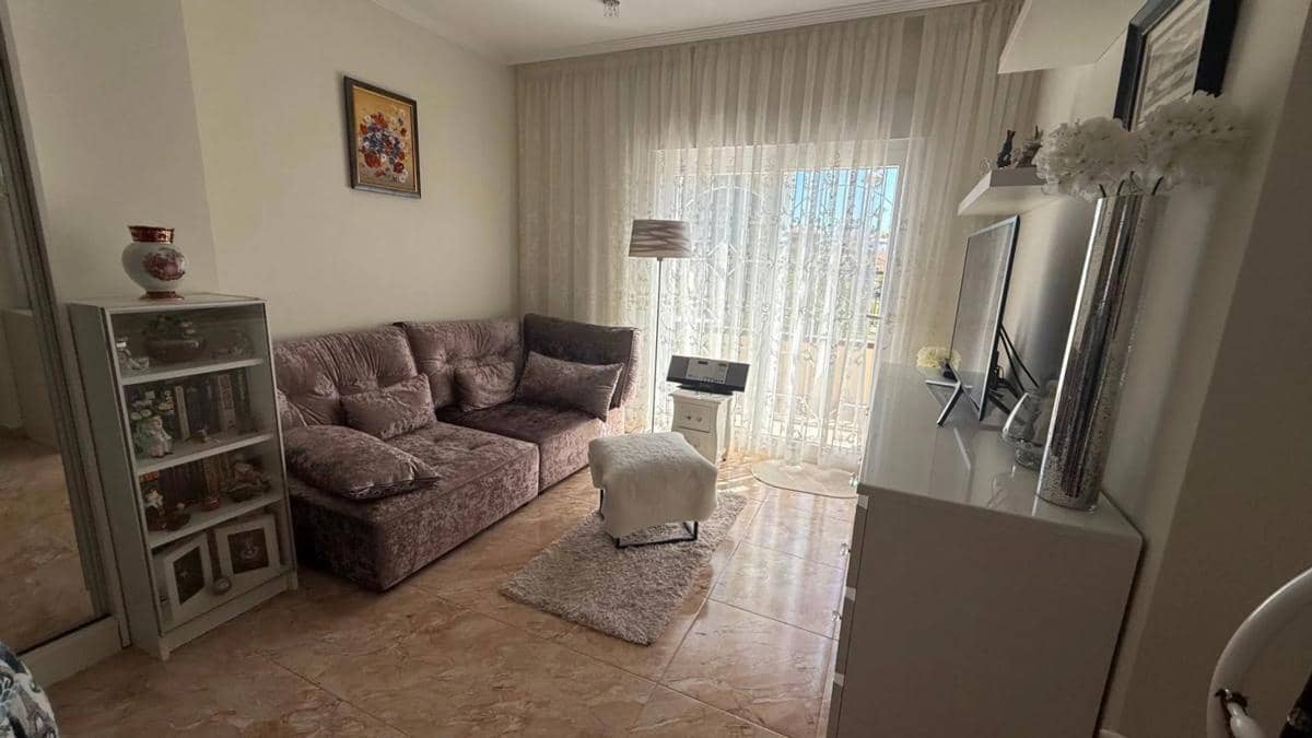 7 bedroom Villa for sale in Torrevieja - € 930,000 (Ref: 9917330)
