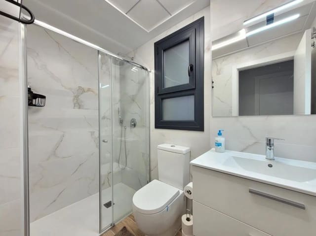 2 Zimmer Apartment zu verkaufen in Villamartín - Las Filipinas, Orihuela mit Pool - 289.000 € (Ref: 9917338)