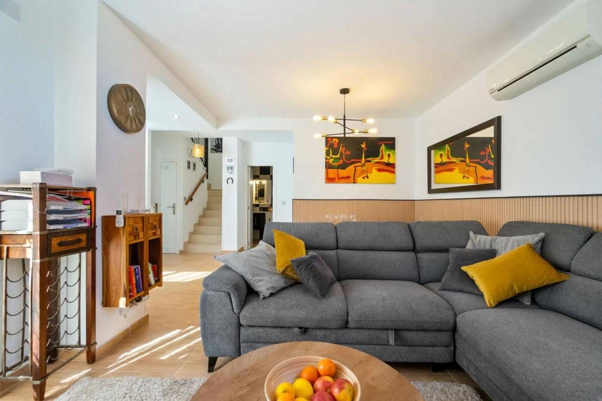 3 slaapkamer Villa te koop in Orihuela met zwembad - € 288.000 (Ref: 9917339)