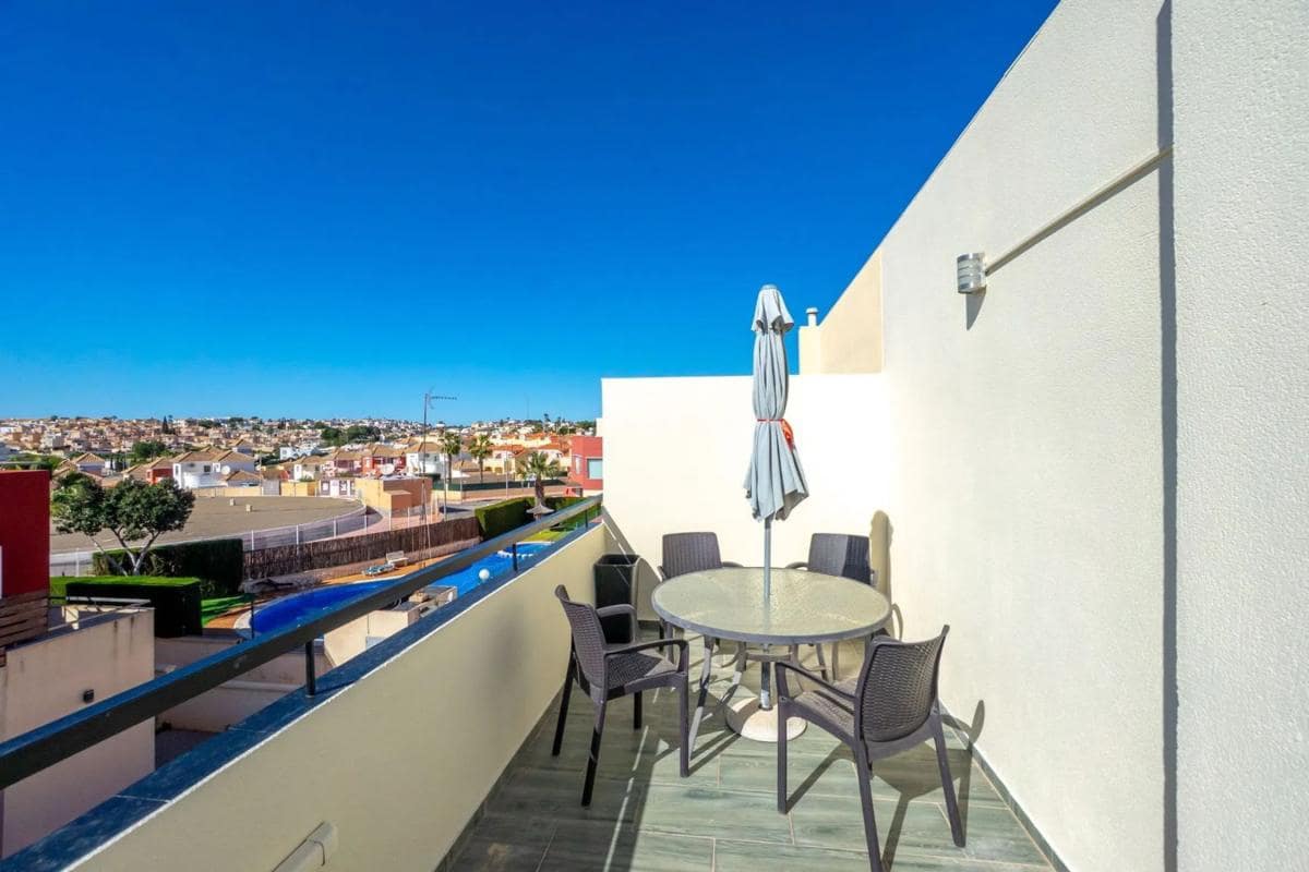 3 slaapkamer Villa te koop in Orihuela met zwembad - € 288.000 (Ref: 9917339)