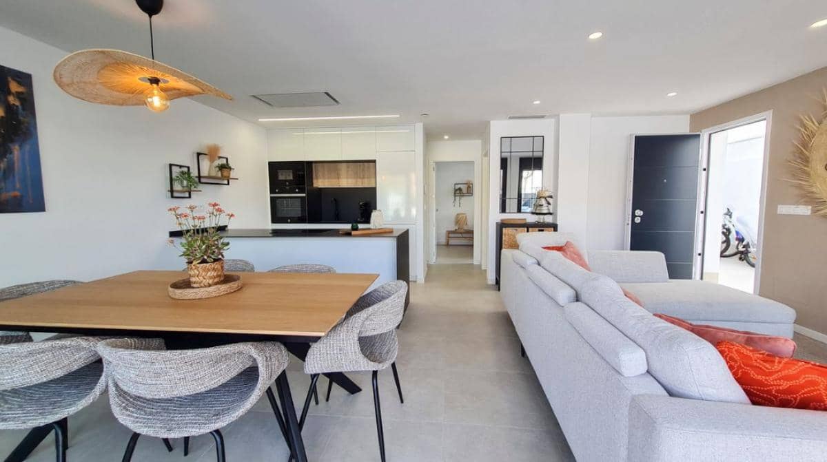 3 bedroom Villa for sale in San Pedro del Pinatar with pool - € 445,000 (Ref: 9917396)