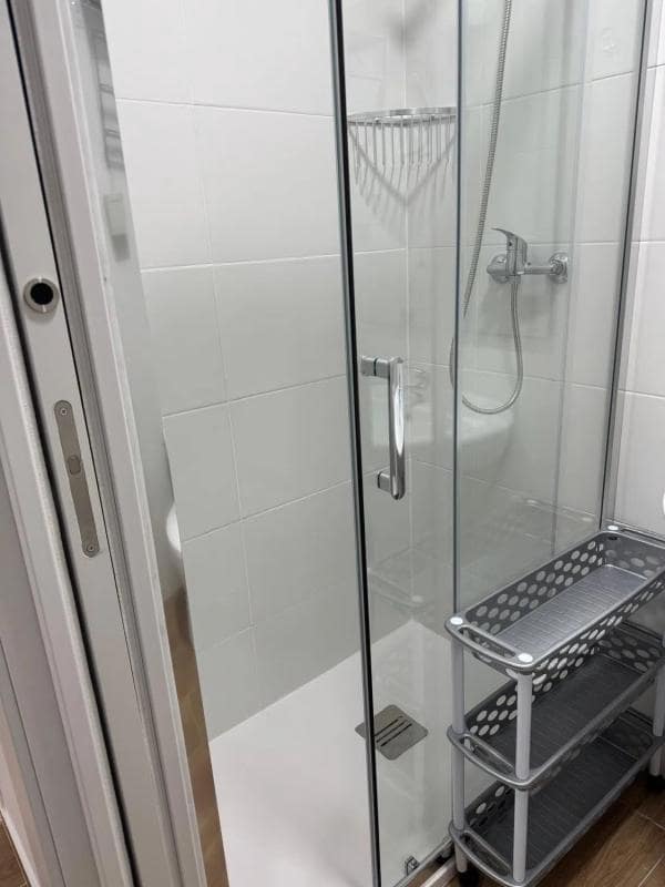 Hotel para venda em Alicante cidade - 650 000 € (Ref: 9917461)