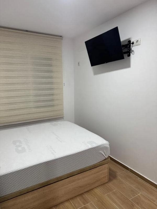 Hotel para venda em Alicante cidade - 650 000 € (Ref: 9917461)