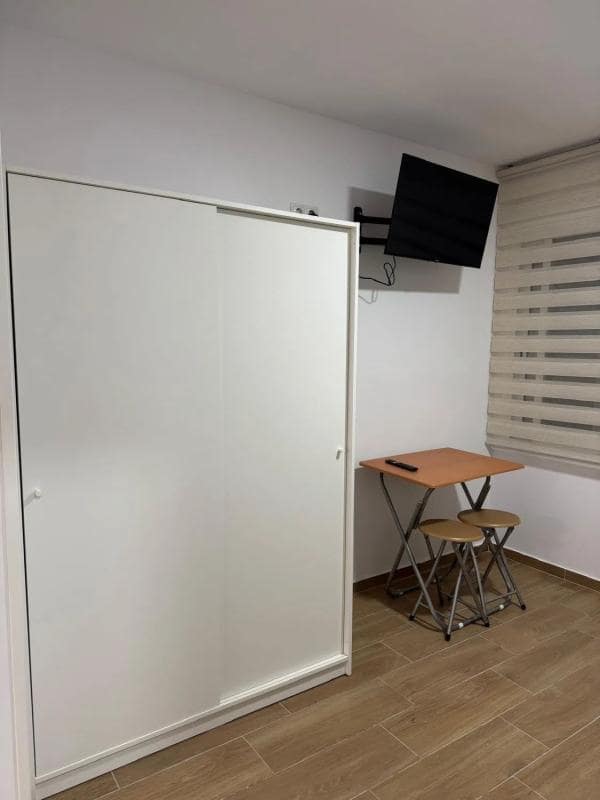 Hotel para venda em Alicante cidade - 650 000 € (Ref: 9917461)