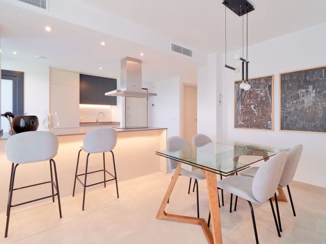 Apartamento de 2 habitaciones en La Alquería, Estepona en venta con piscina - 720.000 € (Ref: 9918153)