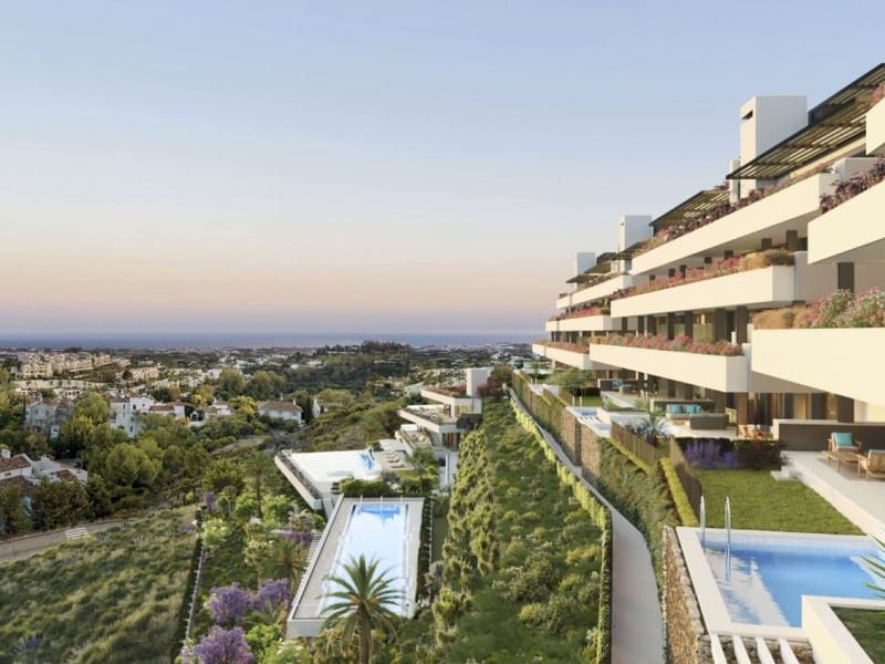 3 bedroom Apartment for sale in Benahavis with pool - € 1,550,000 (Ref: 9918167)