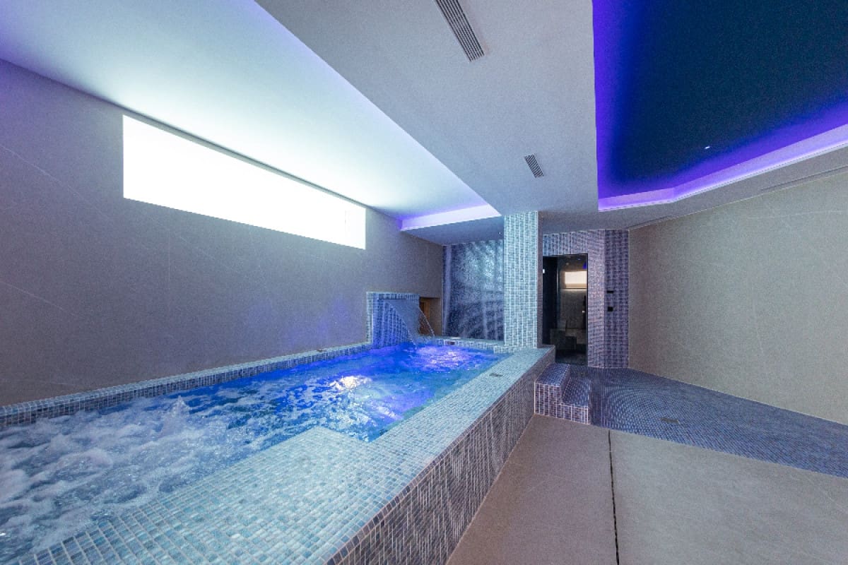 5 chambre Villa/Maison à vendre à Benidorm avec piscine - 2 825 000 € (Ref: 9918182)