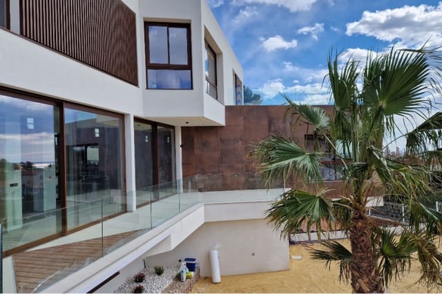 5 bedroom Villa for sale in Urbanizaciones, Benidorm with pool - € 2,825,000 (Ref: 9918182)