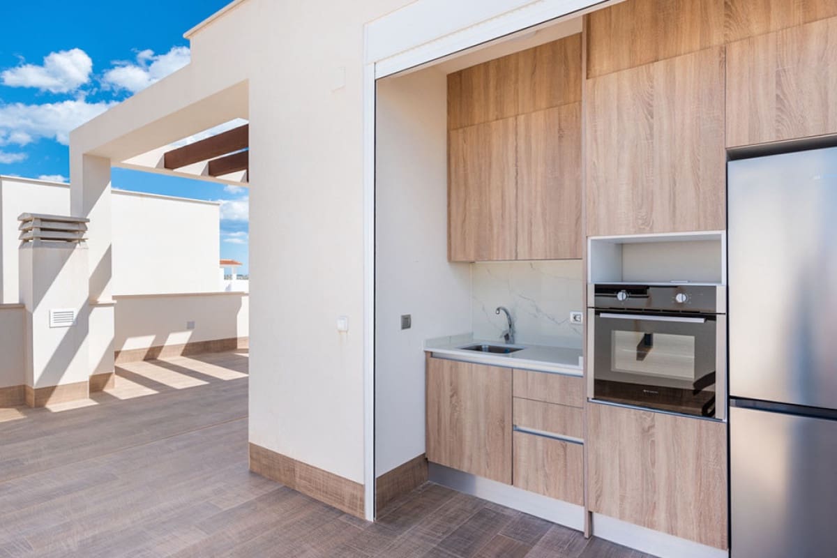 5 Zimmer Villa zu verkaufen in Los Montesinos mit Pool - 780.000 € (Ref: 9918184)