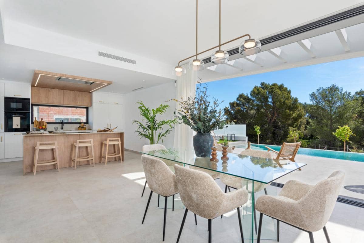 3 soveværelse Villa til salg i Polop med swimmingpool garage - € 755.000 (Ref: 9918187)