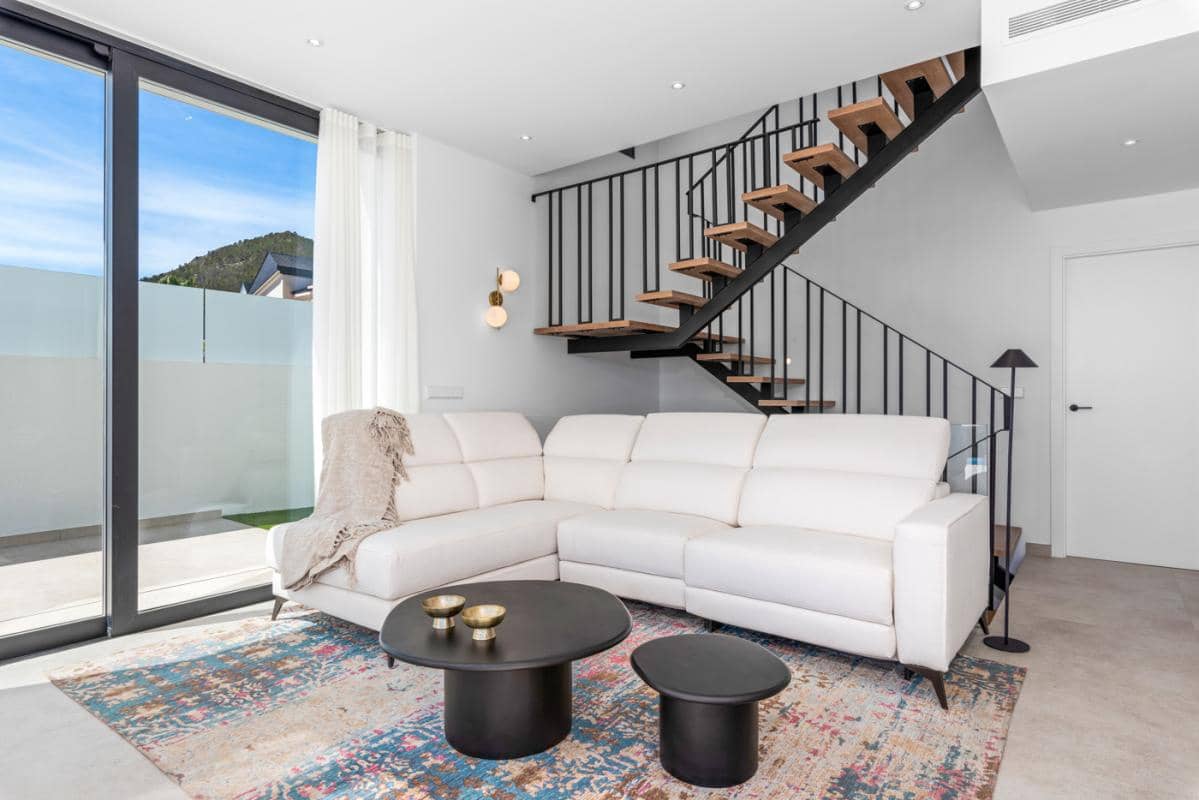 3 soveværelse Villa til salg i Polop med swimmingpool garage - € 755.000 (Ref: 9918187)