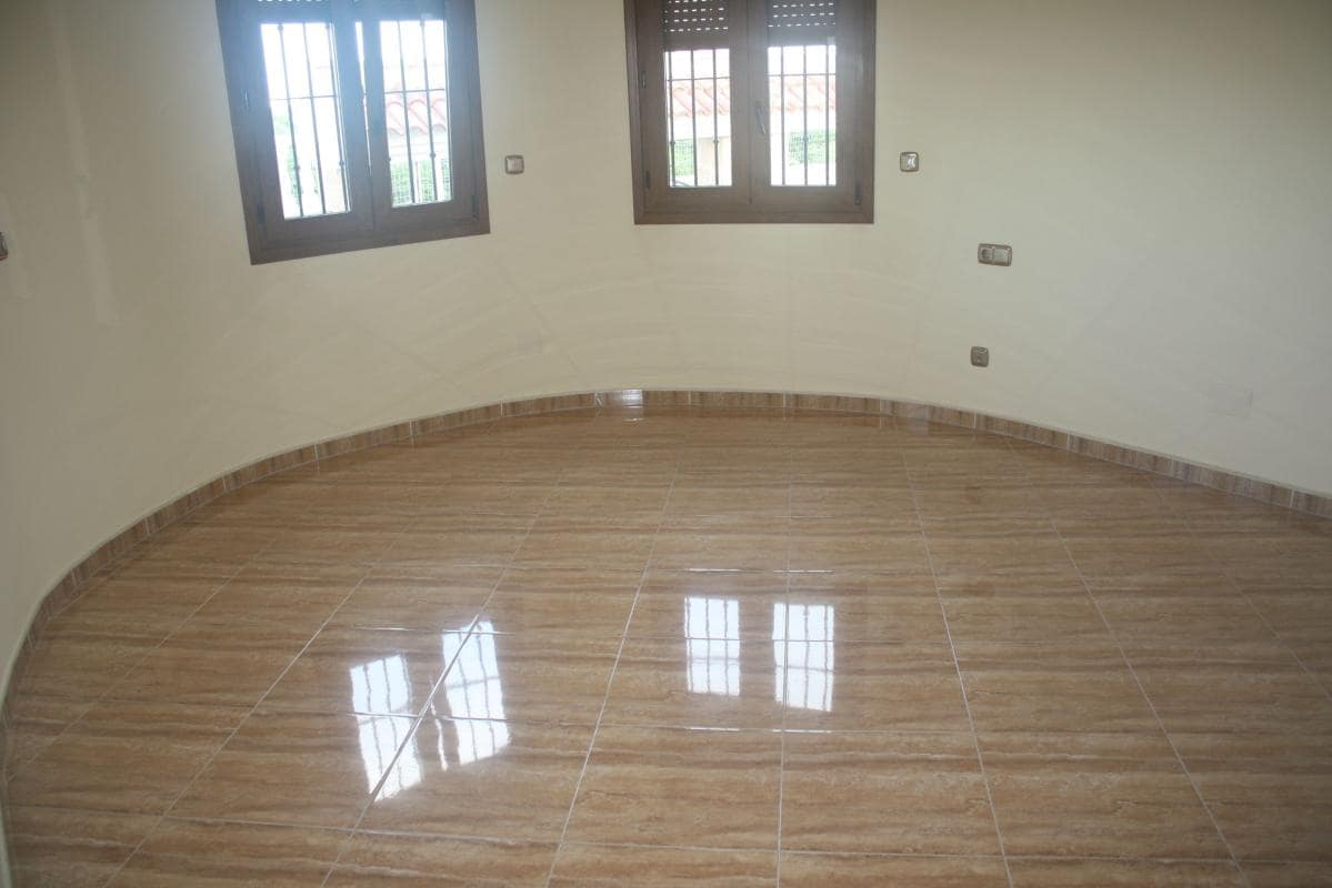 3 camera da letto Villa in vendita in Torrevieja con piscina garage - 550.000 € (Rif: 9918210)