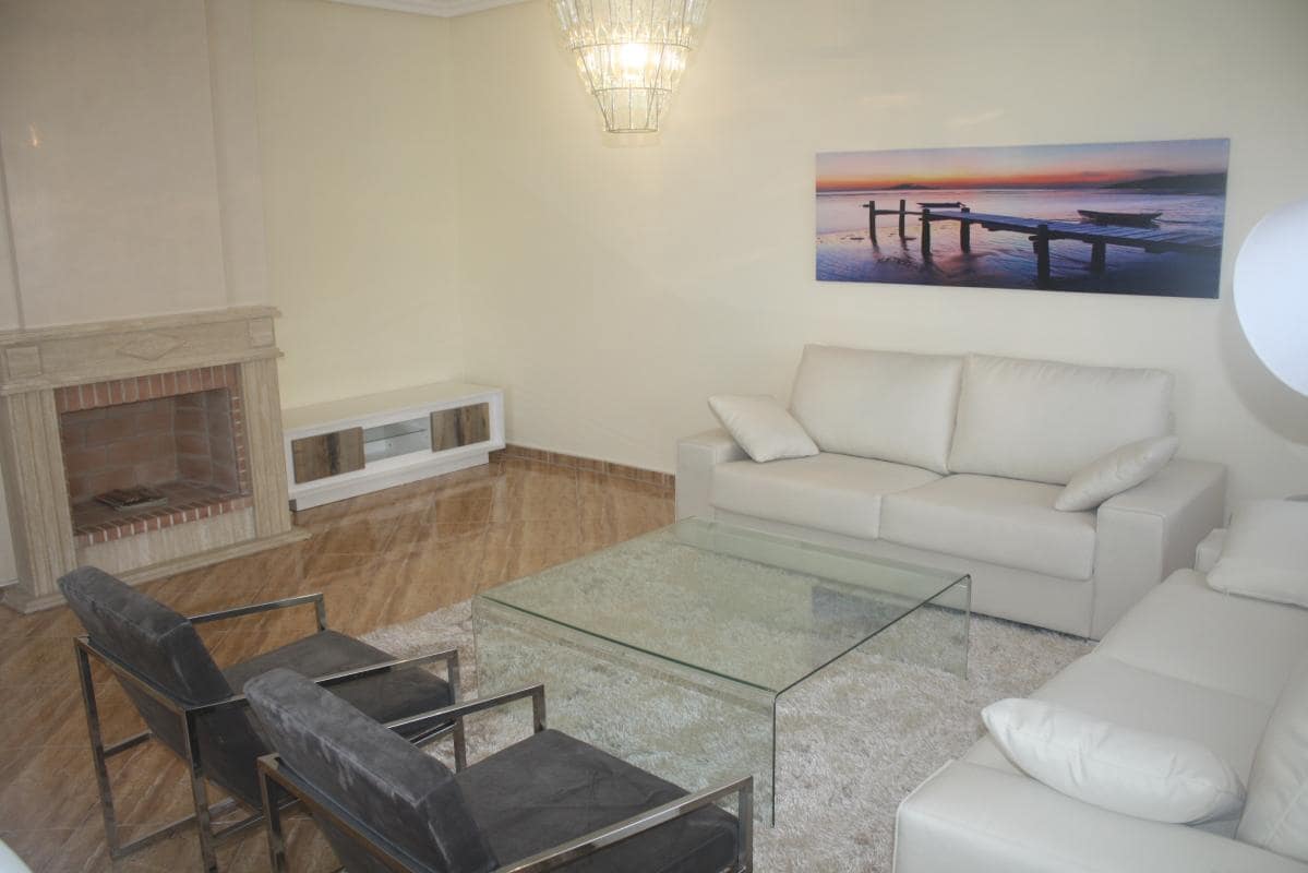 3 bedroom Villa for sale in Torrevieja with pool garage - € 550,000 (Ref: 9918210)