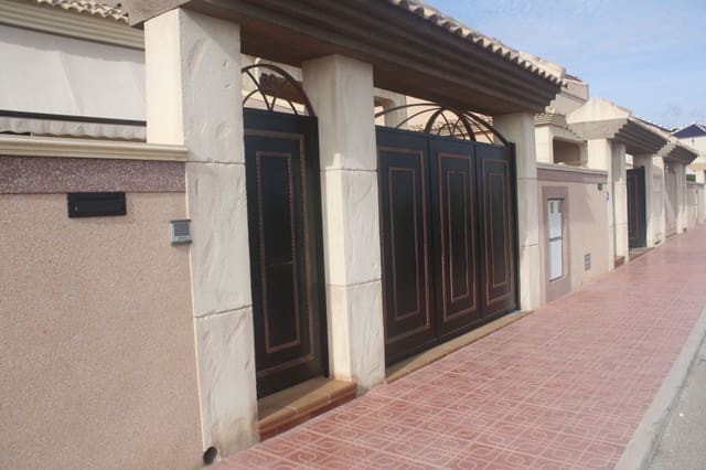 2 soverom Hus til salgs i Los Balcones - Los Altos, Torrevieja med svømmebasseng garasje - € 330 000 (Ref: 9918211)