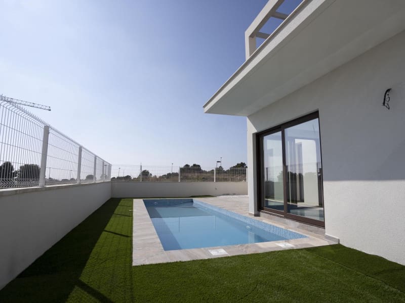 3 bedroom Villa for sale in Polop with pool - € 620,000 (Ref: 9918219)
