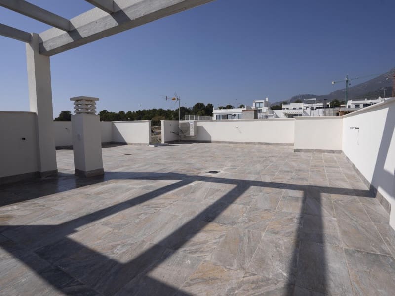 3 bedroom Villa for sale in Polop with pool - € 620,000 (Ref: 9918219)