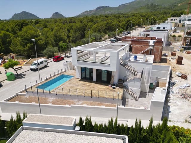3 slaapkamer Villa te koop in Polop met zwembad - € 720.000 (Ref: 9918220)